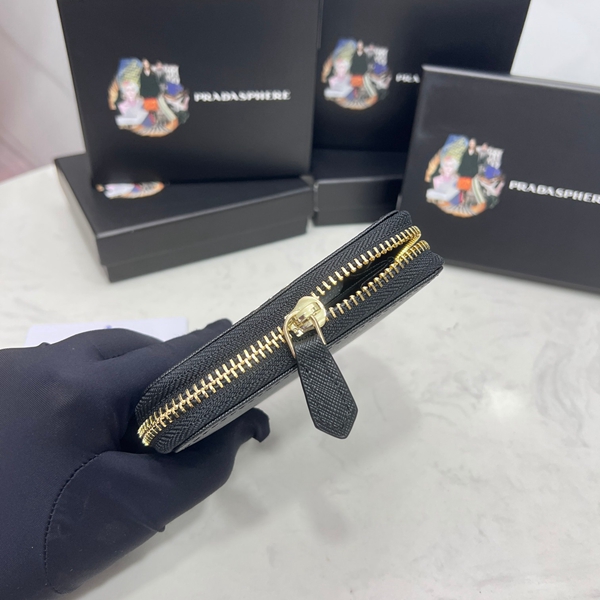 プラダ財布コピー素材ディテール